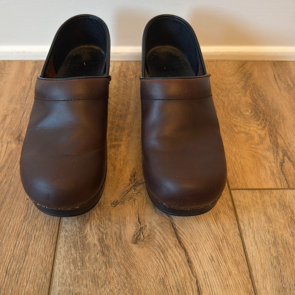 Dansko Women's Clogs / Professional Slip-On Shoes Dark Brown EU 38 Leather